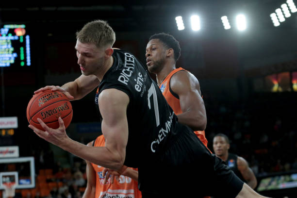 用精妙的配 用精妙的配